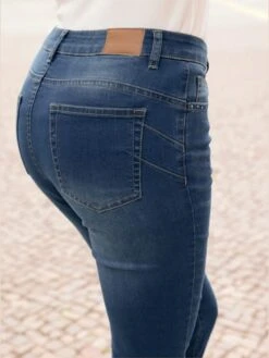 Jean Push-up Effet « Push-up » Pour Un Joli Fessier -Womens Clothing Soldes Boutique 003.00F0257446 006.092